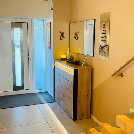 Exklusives Wohnen Im Herzen Bayerns - Luxurioses Haus Mit Dachterrasse Und Whirlpool, Nahe Passau *